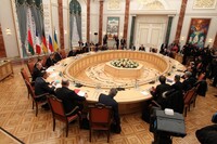 Во все тяжкие: как выйти из Минских соглашений и начать гнуть свою линию