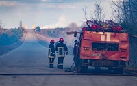 Спасатели не могут добраться к самому сложному участку пожаров в Чернобыльской зоне
