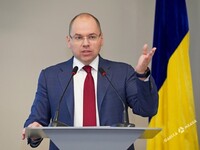 МОЗ не будет останавливать общественный транспорт в «красной зоне» – Степанов