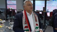 Орбан надел шарф с изображением части Украины в составе Венгрии: МИД будет разговаривать с послом