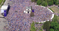 В центре Кишинева на массовом митинге по поддержке евроинтеграции собралось более 75 000 человек