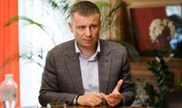 Марченко объяснил, почему Кабмин предлагает повысить военный сбор, а не НДС