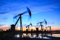 Саудовская Аравия заявила о готовности обвалить цены на нефть – WSJ