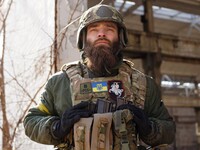 Иностранцы смогут подписывать контракты с ВСУ: закон принят в целом
