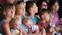 В ООН обещают помочь детям и пенсионерам-переселенцам на Днепропетровщине
