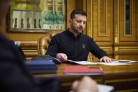 Президент рассказал о темпе заявок на тысячу помощи и анонсировал другие программы