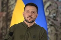 Зеленский подписал указ о санкциях против властей Грузии