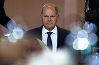 Шольца разочаровал разговор с путиным, но он готов звонить ему снова