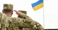 Более 70% украинцев имеют близких на фронте – опрос