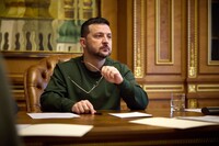 Зеленский уволил и назначил украинских послов в ряде стран