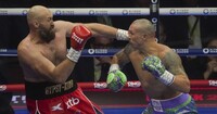 Усик победил Фьюри в поединке-реванше и защитил чемпионские пояса