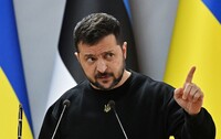 Зеленский отреагировал на решение США приостановить финансирование проектов в Украине