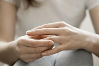 Количество разводов в Украине за год выросло более чем на 40% – Минюст