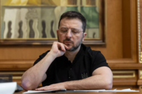 Зеленский подписал законы о продлении военного положения и мобилизации