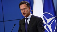 Генсек НАТО призвал Зеленского возобновить отношения с Трампом