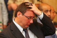 Луценко ушел, обидевшись на закон о кредитах