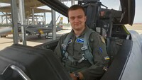 Зеленский присвоил звание Героя Украины пилоту, который погиб в катастрофе F-16