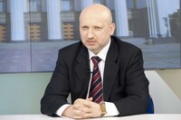 Турчинов пообещал закончить строительство оборонительных рубежей на Донбассе к 15 июля