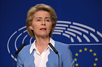 Евросоюз приостанавливает зеркальные пошлины для США