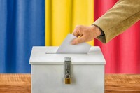 В Румынии проходят повторные президентские выборы