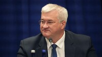 Украина высылает двух венгерских дипломатов в ответ на действия Будапешта – Сибига