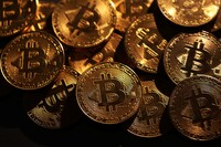 Стоимость Bitcoin впервые превысила 111 тысяч долларов