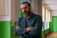 Глава МОН прокомментировал тенденцию выезда учеников после 11 класса за границу
