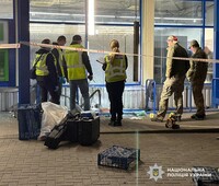 В Житомире мужчина взорвал гранату возле супермаркета, есть пострадавшие