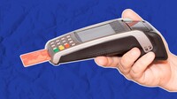 С 1 июня начали действовать новые лимиты на переводы с карты на карту