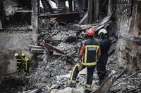 В Харькове под завалами предприятия обнаружили тела еще двух жертв