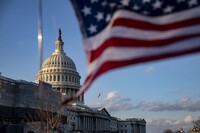 Конгресс США планирует запретить Трампу вмешиваться в конфликт на Ближнем Востоке
