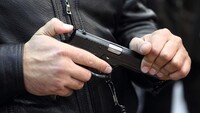 В Голосеевском районе Киева застрелили полковника СБУ – СМИ
