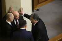 После секретного приказа Президента Турчинов снова заговорил о военном положении