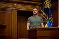 Белый дом рассматривает возможность пригласить Зеленского на Аляску – СМИ