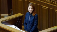 Рада провалила отстранение Безуглой от заседаний