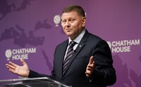 Искал альтернативу Зеленскому: Вэнс в марте звонил Залужному, но тот отказал в разговоре – СМИ