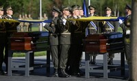 На Киевщине открыли Национальное военное кладбище и провели первые захоронения
