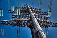 Украина все еще платит за электричество для оккупированных территорий – Госфининспекция