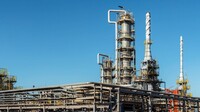 На Ильском НПЗ уничтожена главная установка первичной переработки нефти