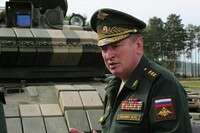 Из российской армии уволили генерал-полковника Лапина, известного провалами в войне против Украины