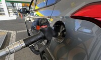 В Крыму на фоне дефицита горючего в рф снова ограничили продажу бензина