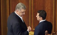 Почти половина украинцев не видят в политике после войны ни Зеленского, ни Порошенко – опрос