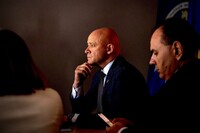 СБУ сообщила подробности прекращения Труханову гражданства Украины и показала его паспорт рф