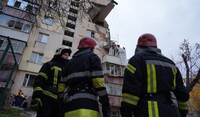 В Хмельницком взрыв разрушил часть многоэтажки, есть пострадавшие