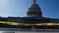 Сенат США поддержал законопроект, который может прекратить самый длинный шатдаун в истории