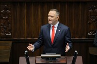 Польша оказывает помощь украинским беженцам последний год – Навроцкий