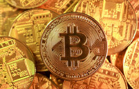Bitcoin упал ниже 90 тысяч долларов впервые за семь месяцев