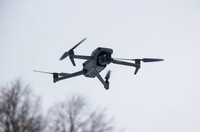 В Нидерландах над авиабазой зафиксировали неизвестные дроны, военные открыли огонь