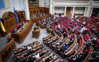 «Больше не защищена законом в Украине»: ВР исключила русский язык из Европейской хартии языков