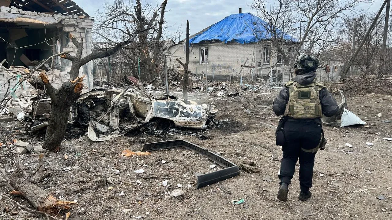 Войска рф ударили дроном по семье с детьми в Константиновке